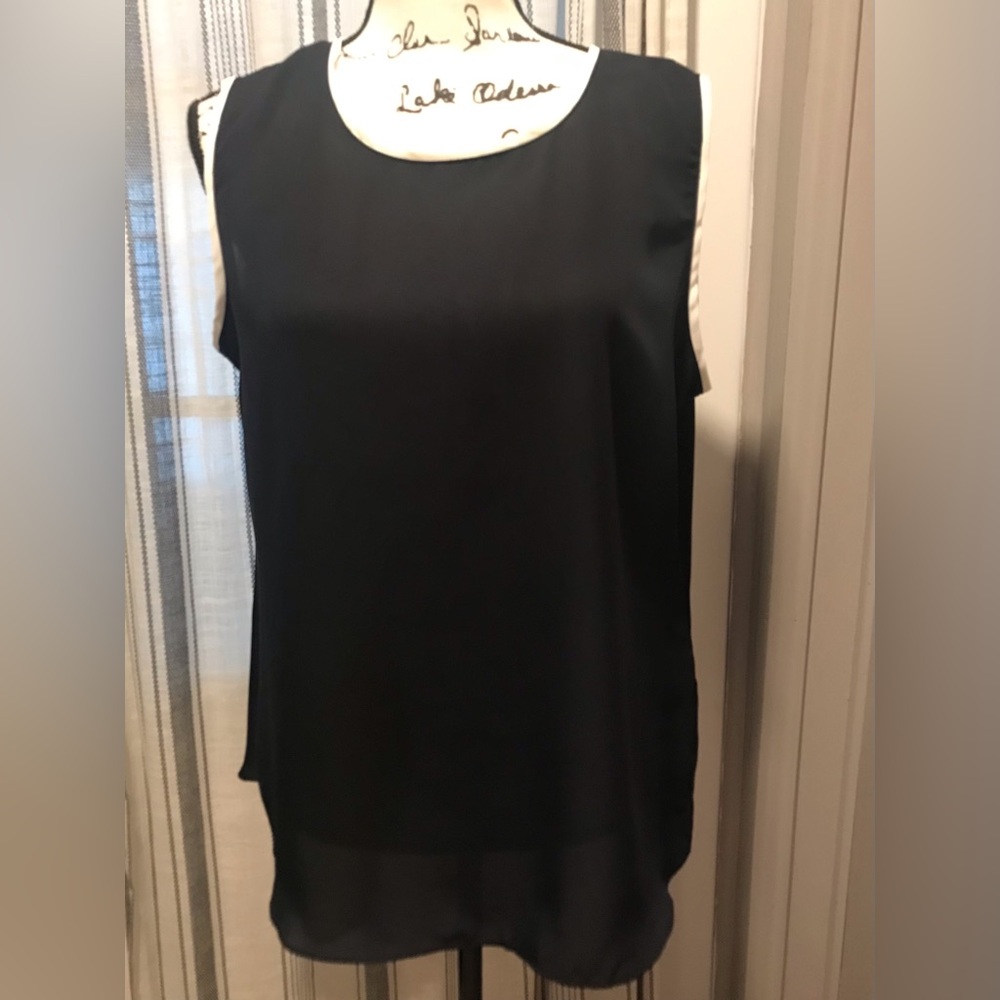 NWT DKNY TOP